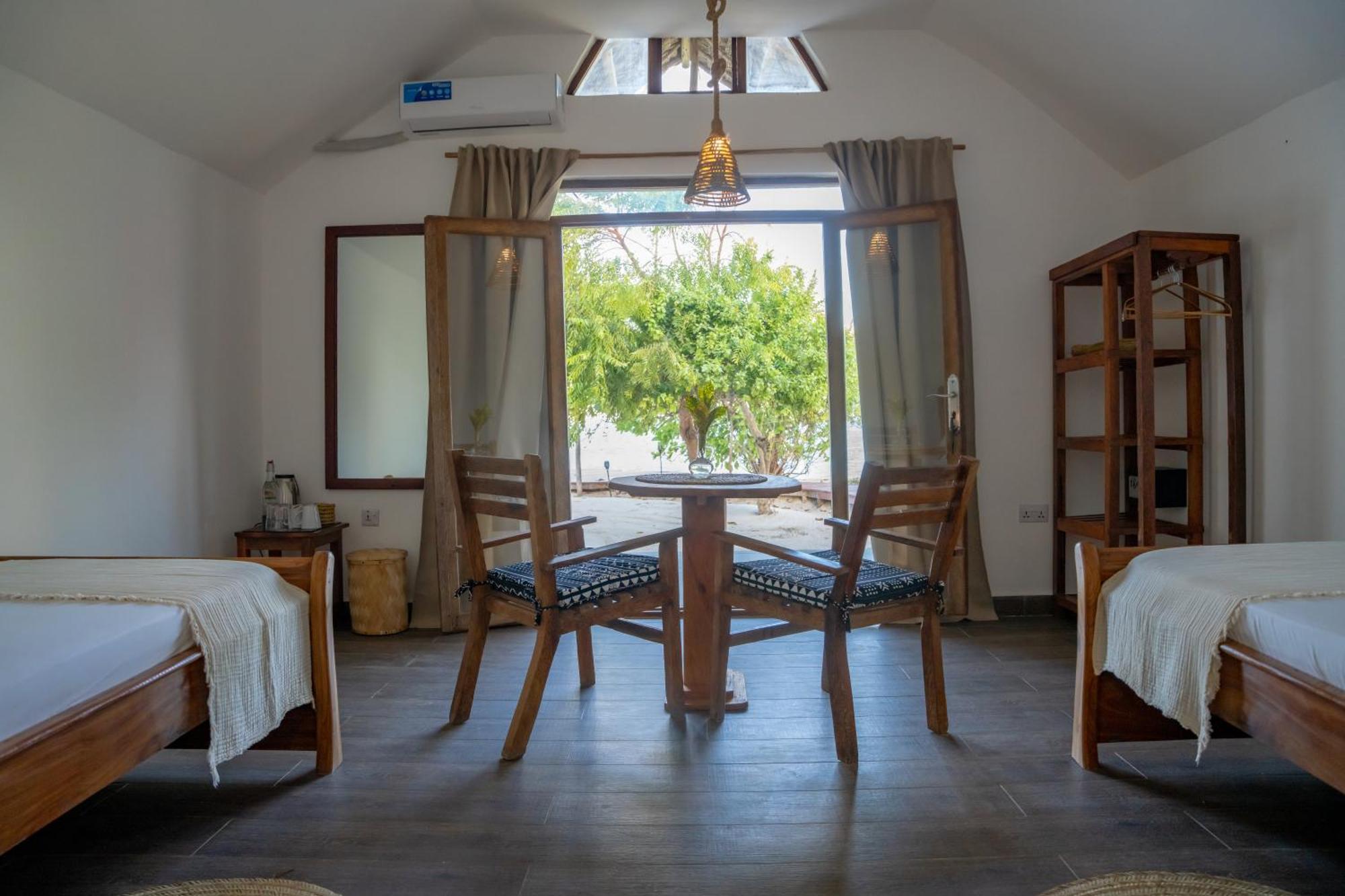 Juana Ocean Villas Makunduchi ภายนอก รูปภาพ